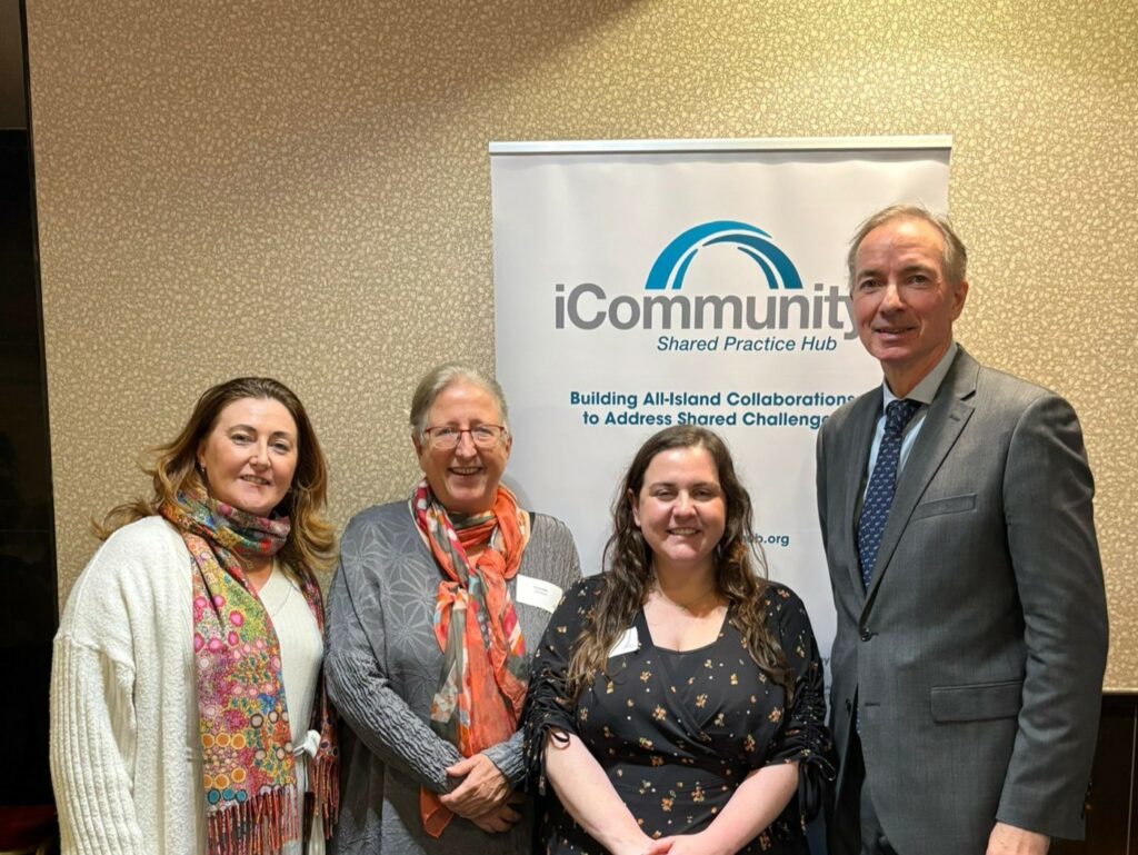the iCommunity team